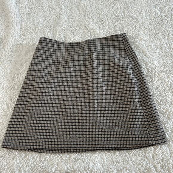 Wilfred Dresses & Skirts - Aritzia Wilfred Women Plaid Mini Skirt Sz 2 MultiColor Preppy Office Work Attire